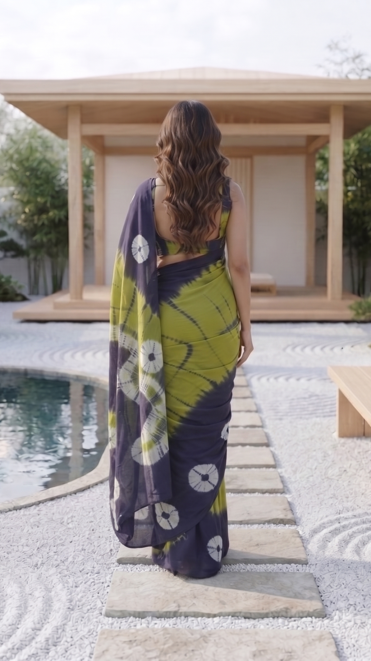 Neelhara Saree